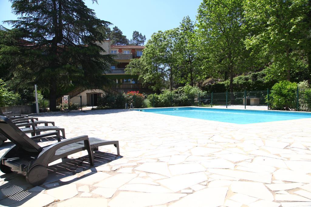 Apart'Hotel Les 4 Sources Corbés Exterior foto